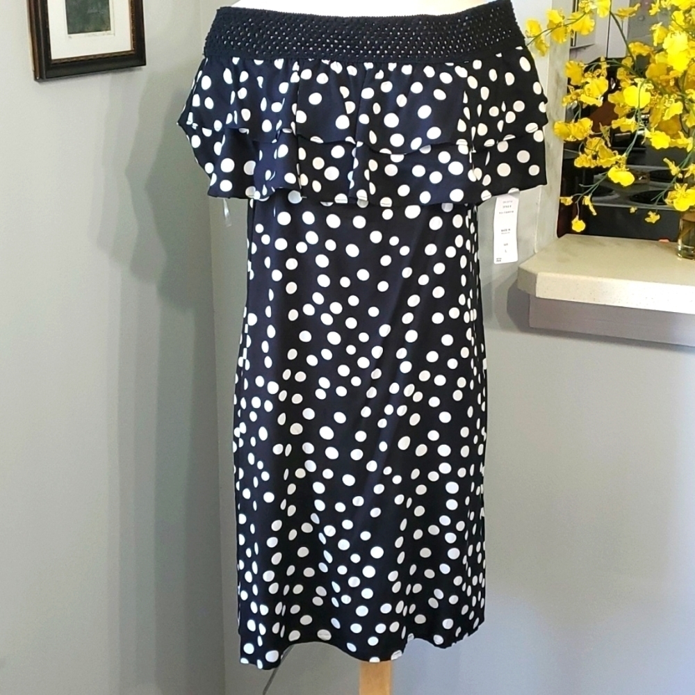 Black and white polka-dot dress by Coco-Bianco, size large. NWT